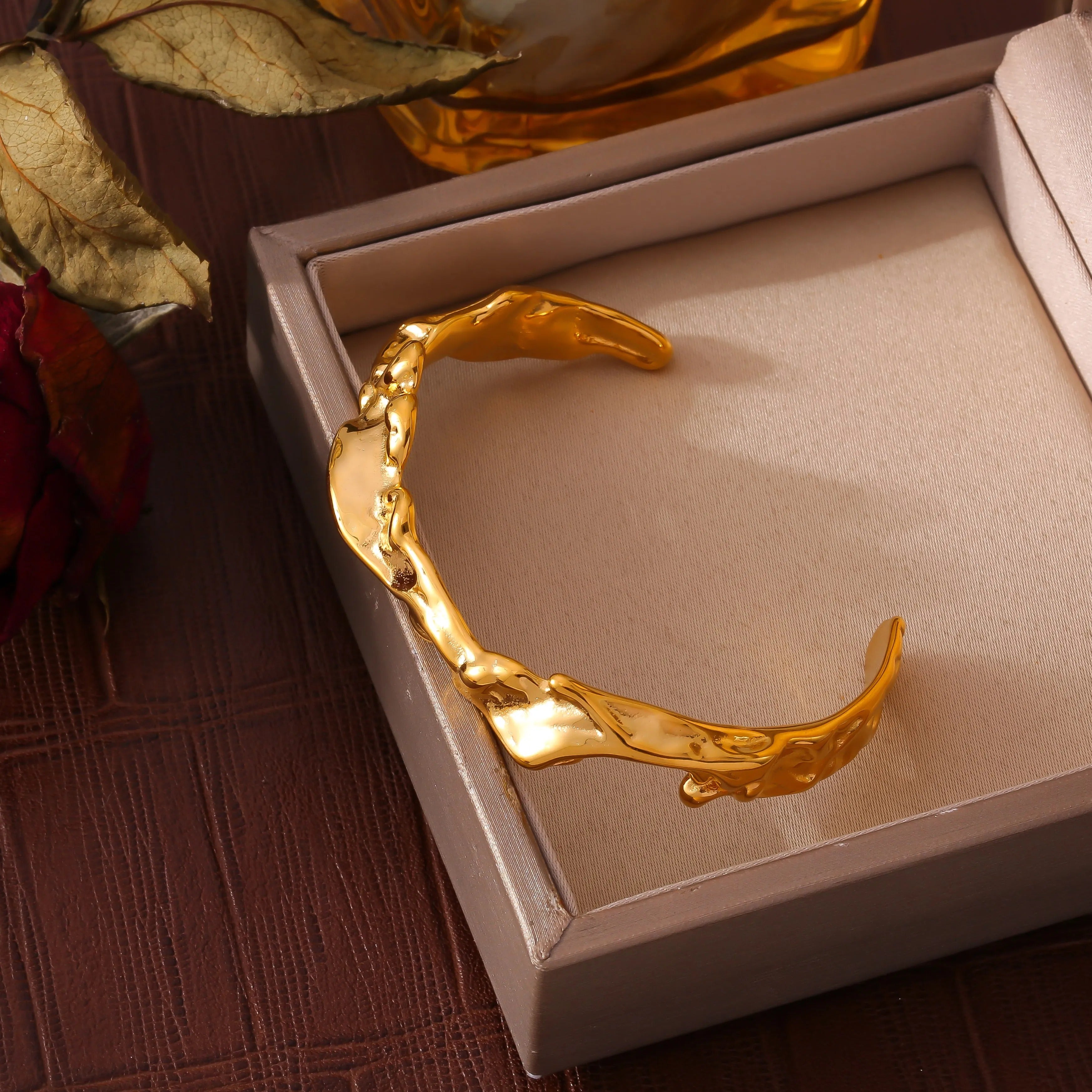 Aurea Cuff
