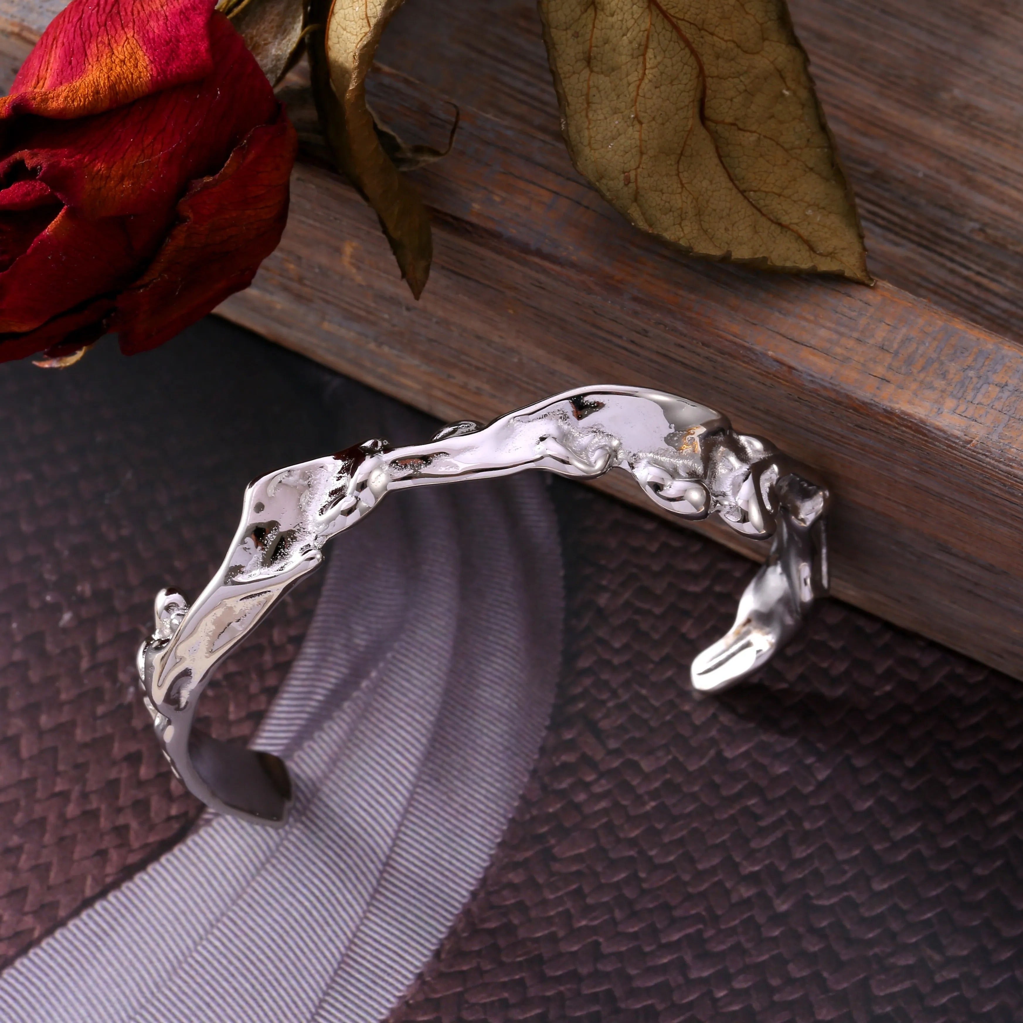 Aurea Cuff